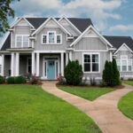 Exterior Paint Selection Tips: Boosting Curb Appeal and Durability for Your Sarasota Home